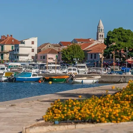 Daire Mankul Biograd Na Moru