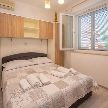 Mankul Apartment